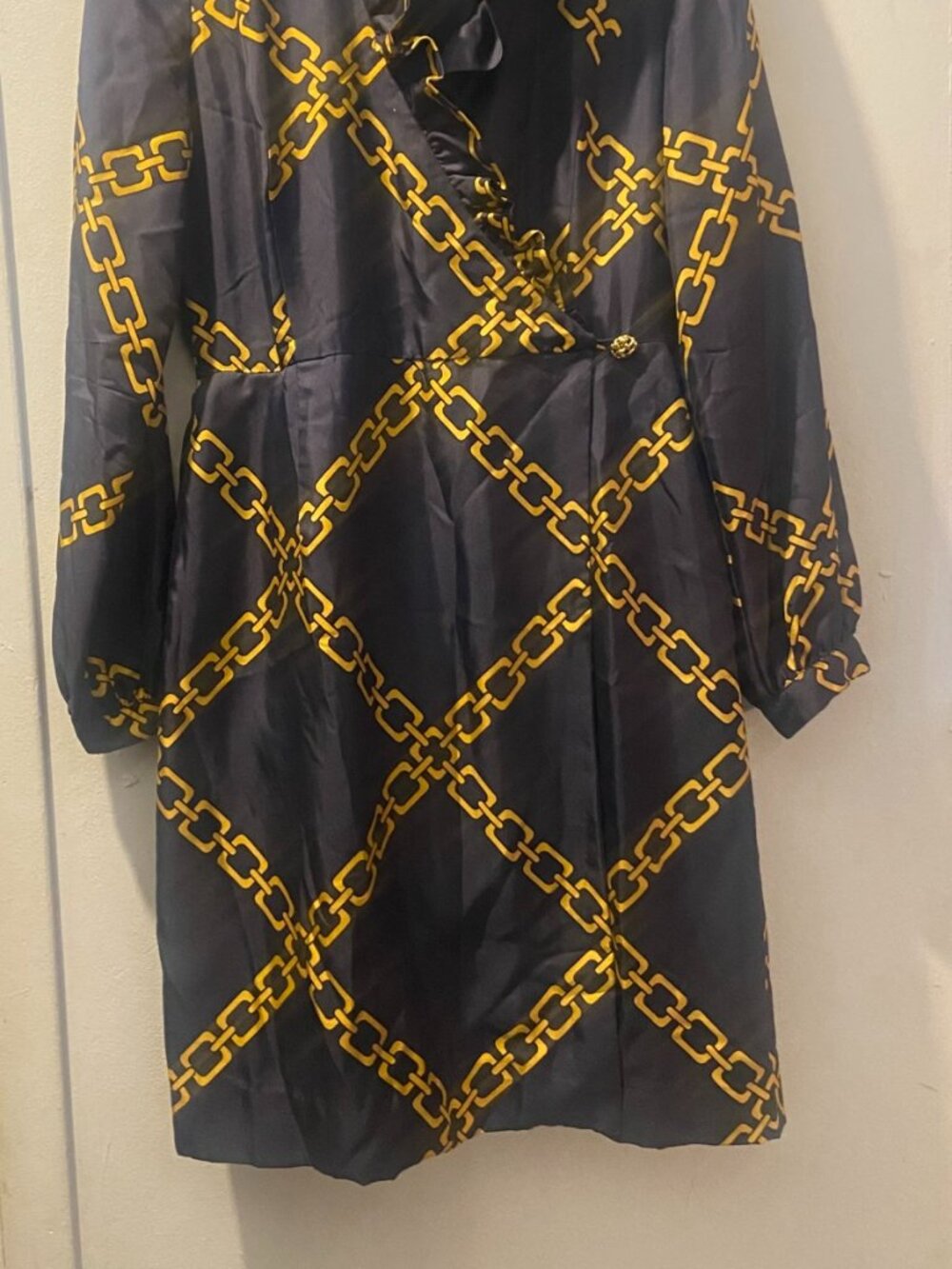 Elizabeth McKay Navy Gold Chain Print Wrap Dress Size 4 + 2 Belts - Picture 3 of 8